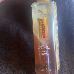 Truffle cleansing oil